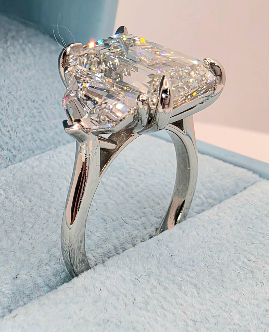 6.13 Ct  D VS1 Plat Emerald Cut Lab Grown Diamond Ring IGI Cert GIA Authenticate