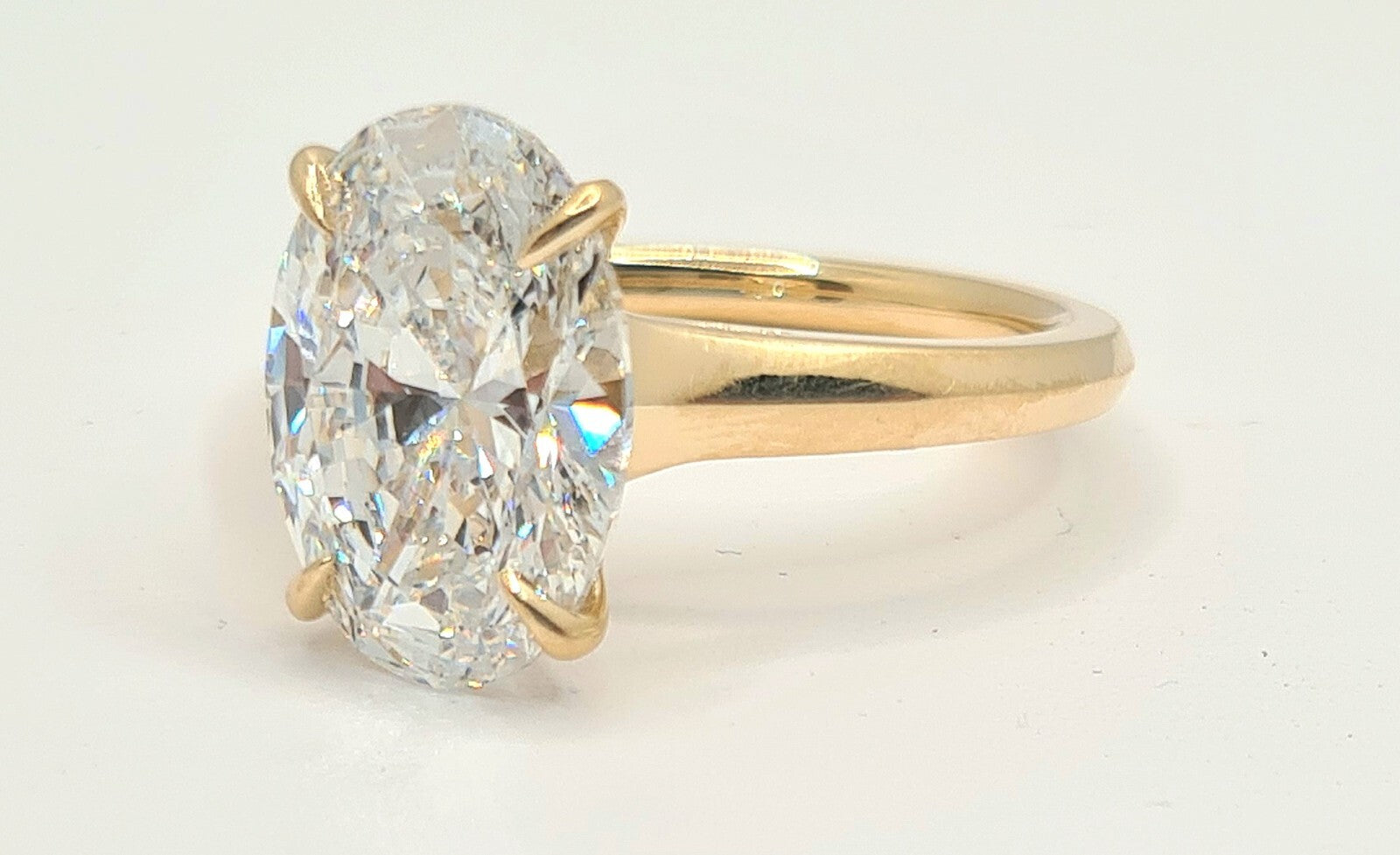 5.00 Ct Oval F VS1 18k Yellow Gold Lab Grown Diamond Ring IGI Certified
