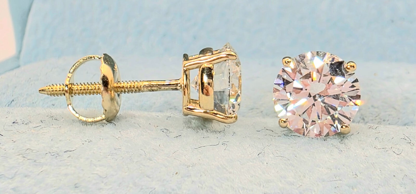 3.00 Carat IGI Certified E VS1 Lab Grown Diamond Stud Earrings 14K Yellow Gold