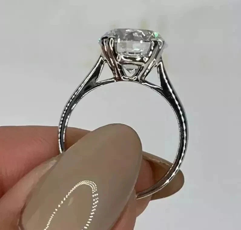 4.00 Carat Lab Grown E VVS2  IGI Certified Round Diamond Ring 14k White Gold