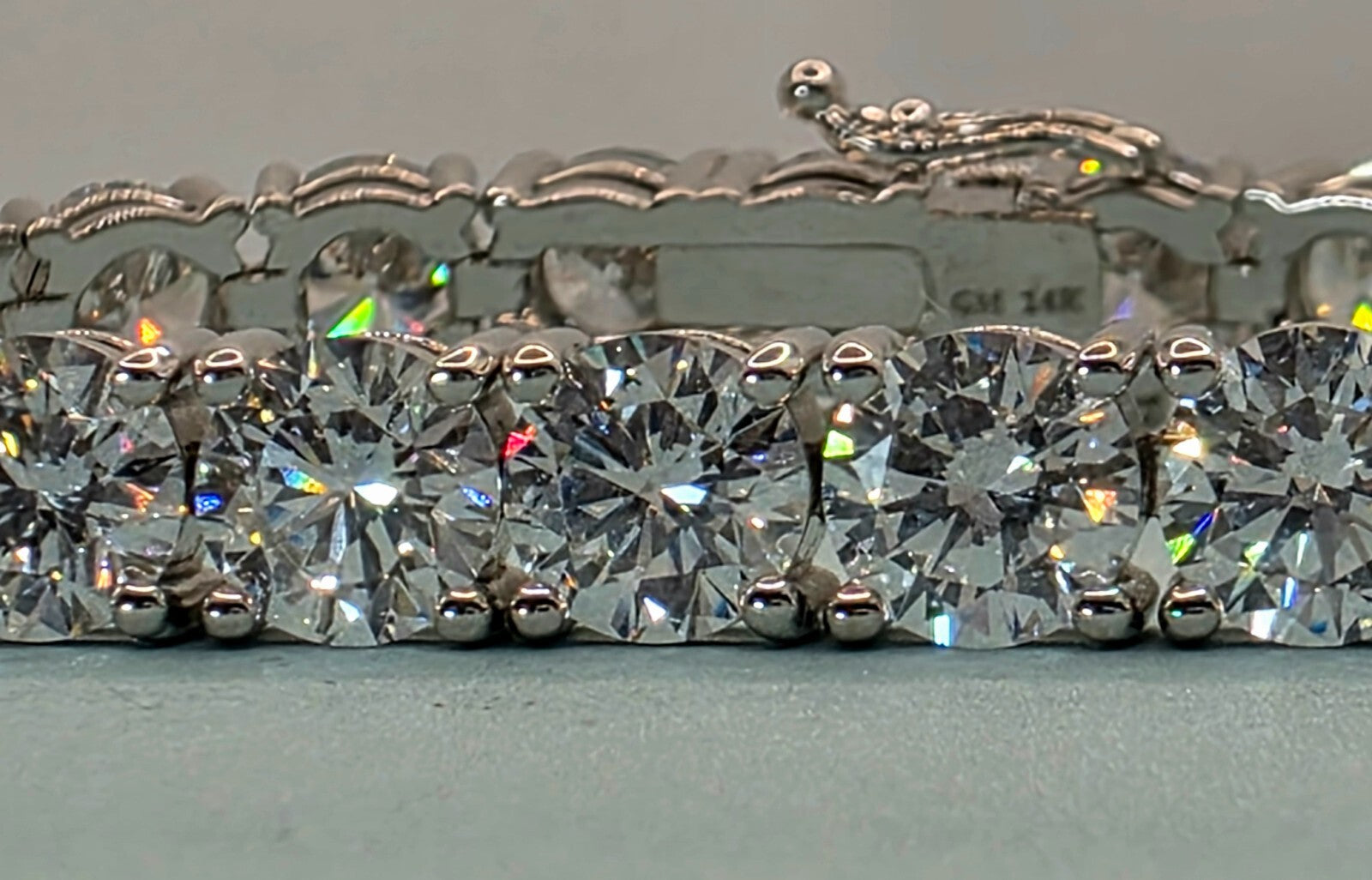 27.00 Ct D-F VVS Lab Grown Diamond Bracelet 14k White Gold GIA Authenticated