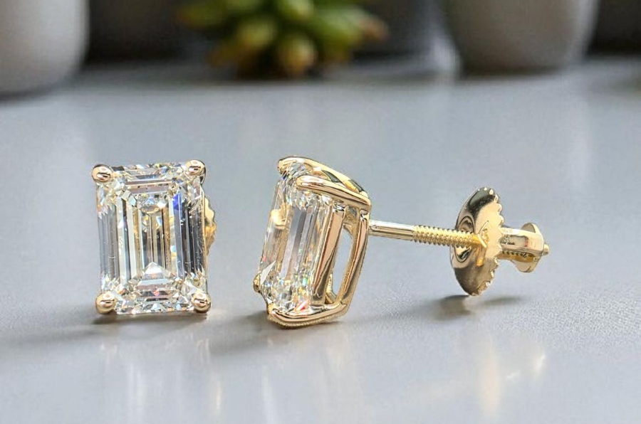 2Ct D VS1 TW Emerald Cut Diamond Studs 14k Gold Lab Grown IGI Certified