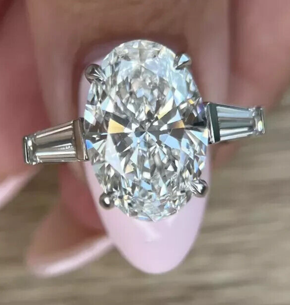 10.70 Ct Lab Grown G VS2 Platinum Oval Diamond Engagement Ring IGI Certified