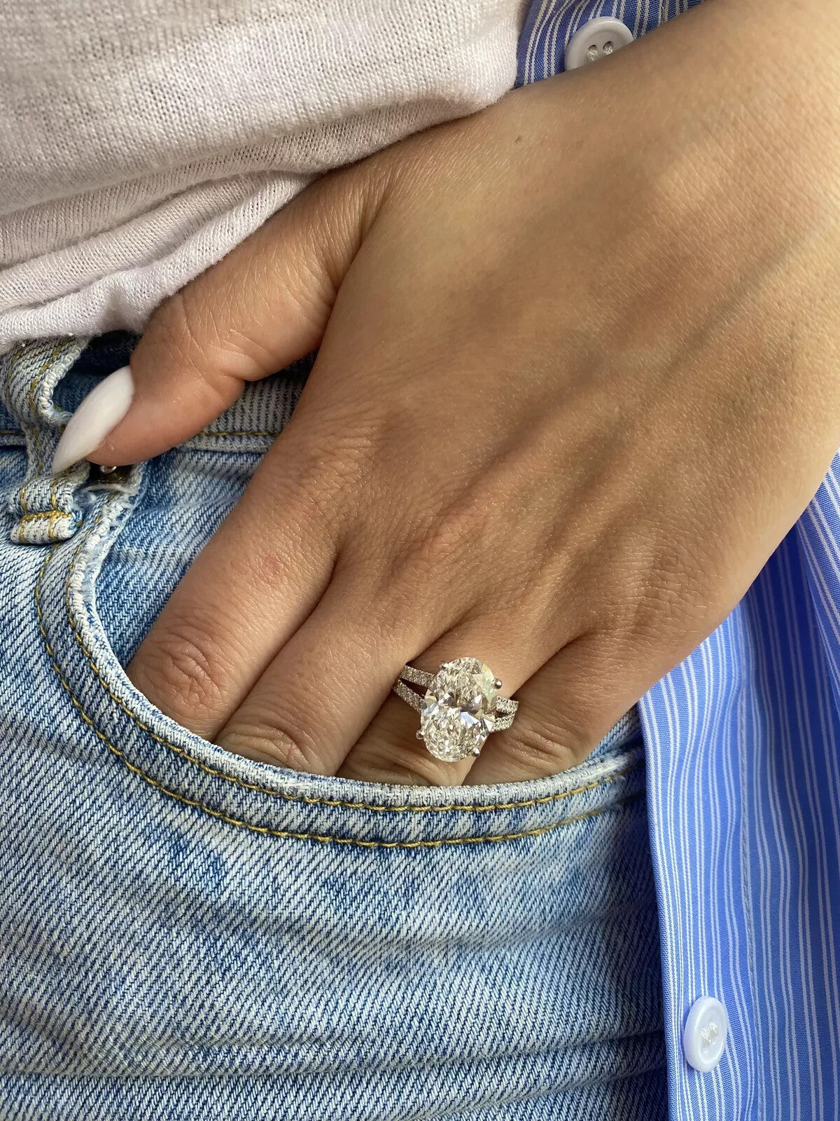 5.60 Ct F VS1 Carat Oval Lab Grown Diamond Ring IGI Certified 14k Gold