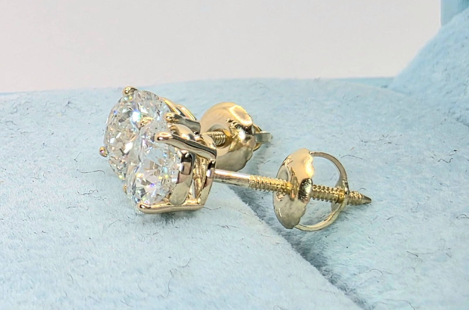 3.00 Carat IGI Certified E VS1 Lab Grown Diamond Stud Earrings 14K Yellow Gold