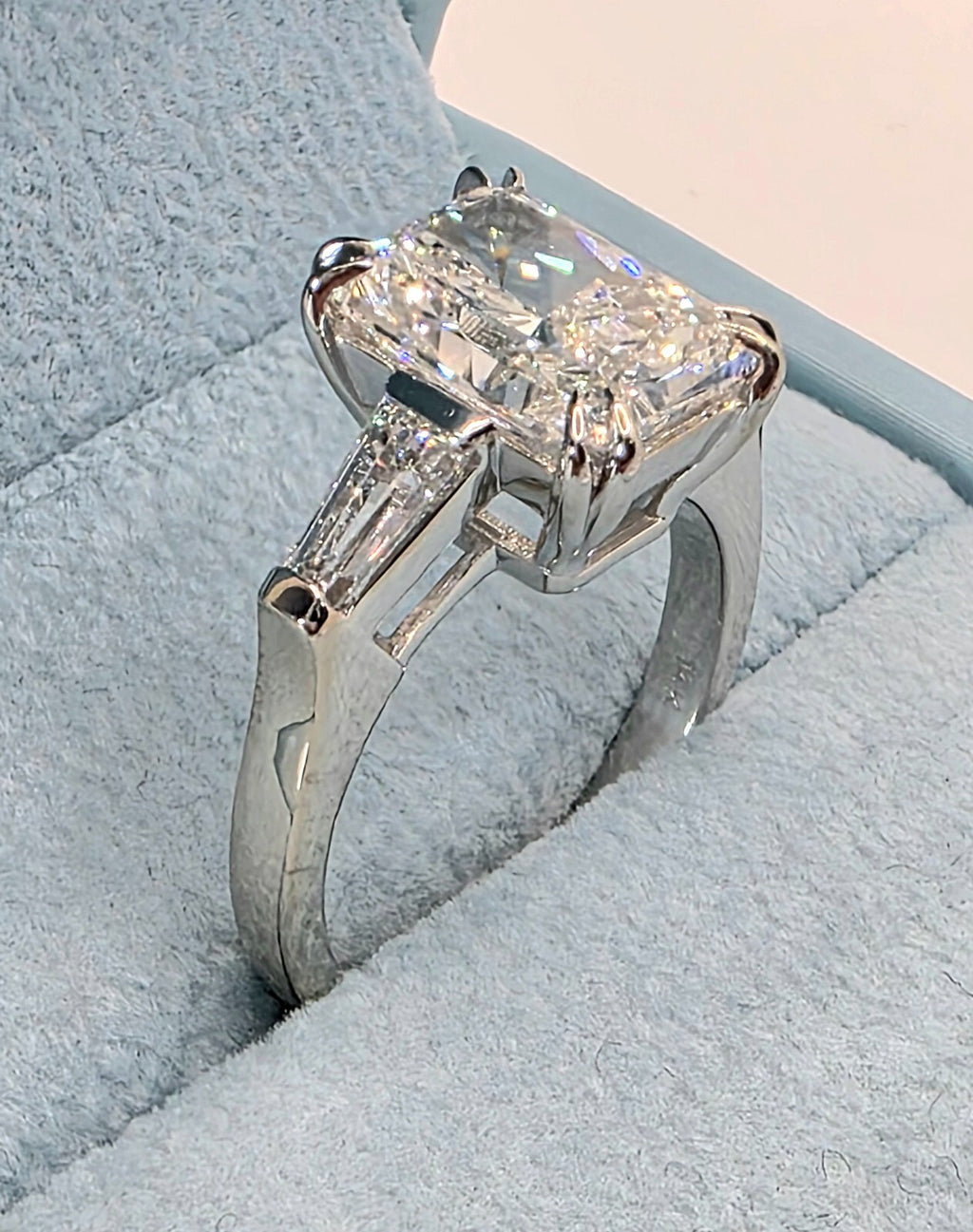 4.70 Ct E VS1 Radiant Lab Grown Diamond Ring IGI Certified Platinum