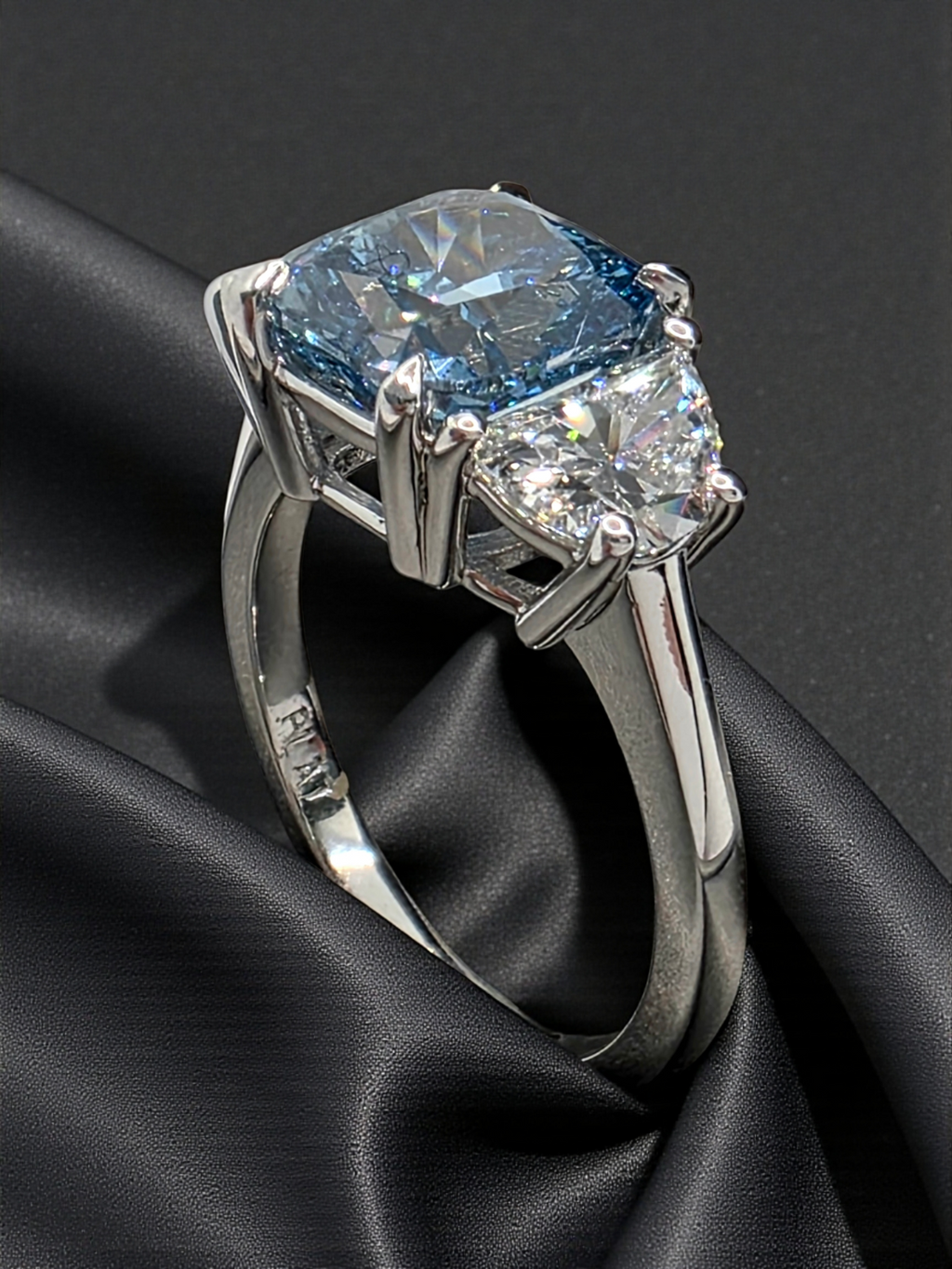 4.08 Ct IGI Certified Fancy Vivid Blue Cushion Lab Grown Diamond Ring Platinum