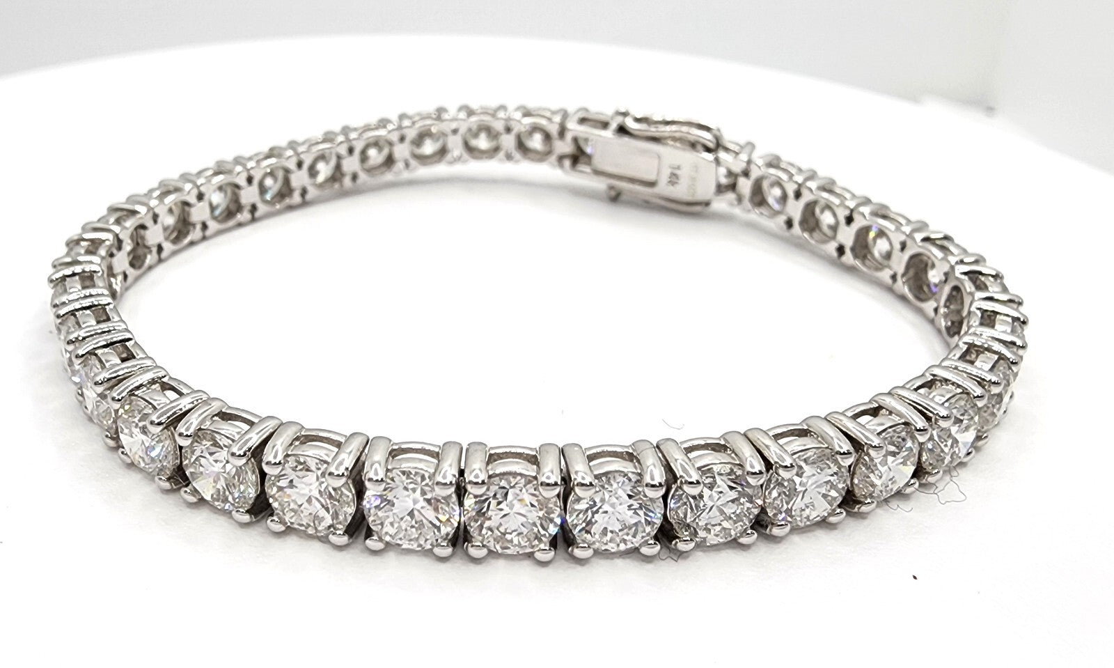 17.00 Ct TW Round Diamond 7" Tennis Bracelet 14k White Gold Lab Grown (EF/VS)