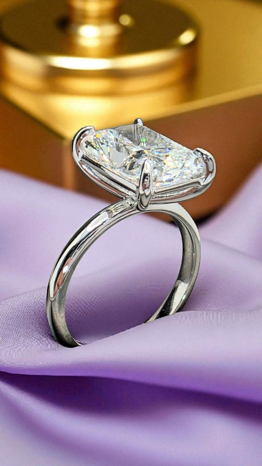 4.00 Carat D VS1 Platinum Radiant Cut Lab Grown Diamond Ring IGI Certified