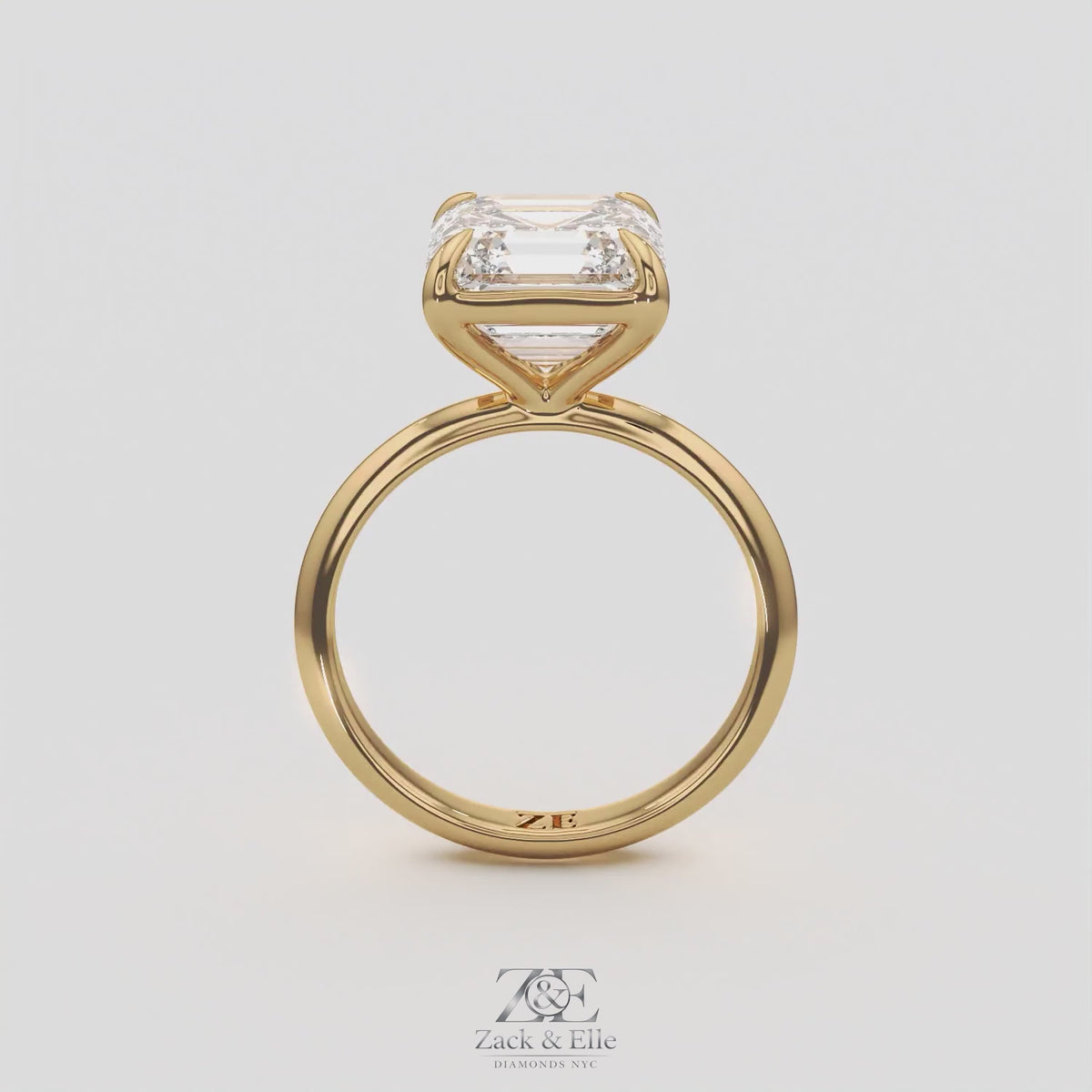 4.00 Ct E VS1 Asscher Cut Lab-Grown Diamond Solitaire Ring, in yellow gold, 360 spin