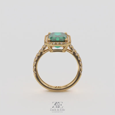 3.50 Ct Emerald Cut Green Emerald and Diamond Ring, in yellow gold, 360 spin