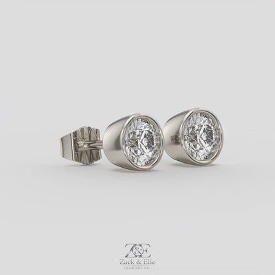 2.00 Ct D VS1 Round Full Bezel Diamond Studs, in white gold, 360 spin