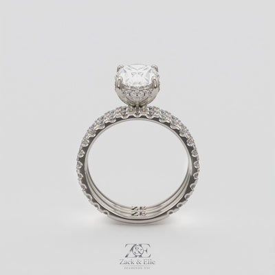 3.00 Ct D VS1 Oval Lab-Grown Diamond Engagement Ring with Matching Band, in white gold, 360 spin