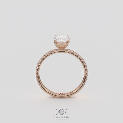 1.30 Ct D VS1 Oval Lab-Grown Diamond Ring with Round Accents, in rose gold, 360 spin
