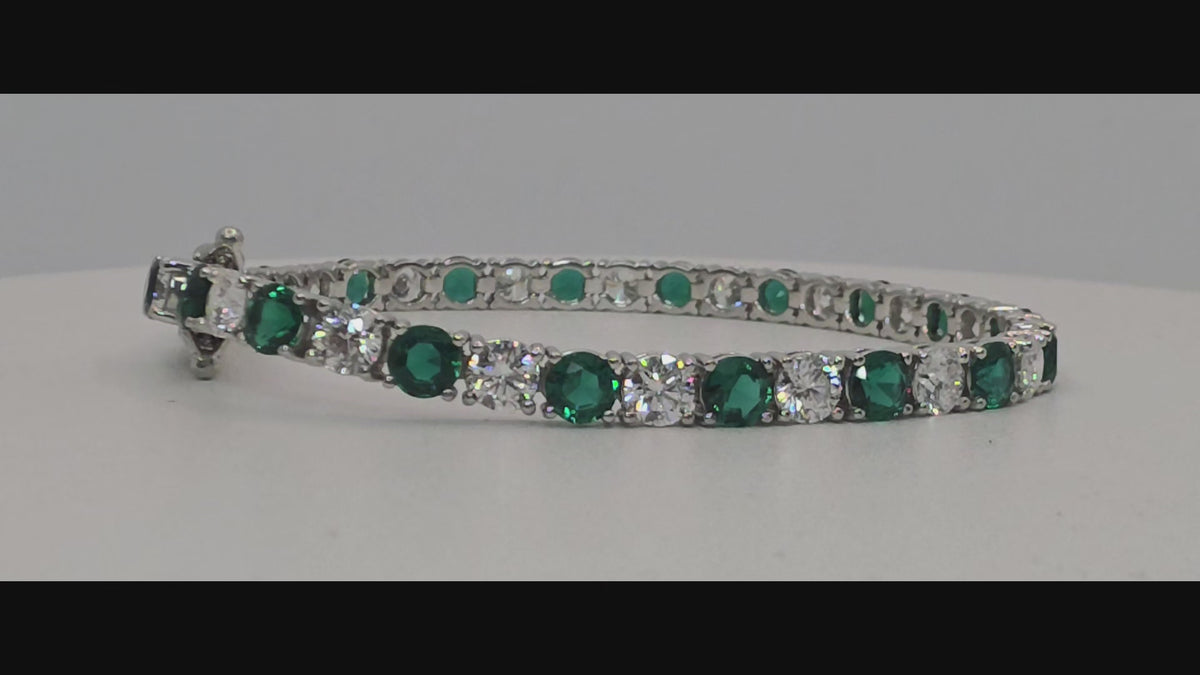 11.00 CTW D VS Round Lab-Grown Diamond and Emerald Alternating Tennis Bracelet, in white gold, 360 spin