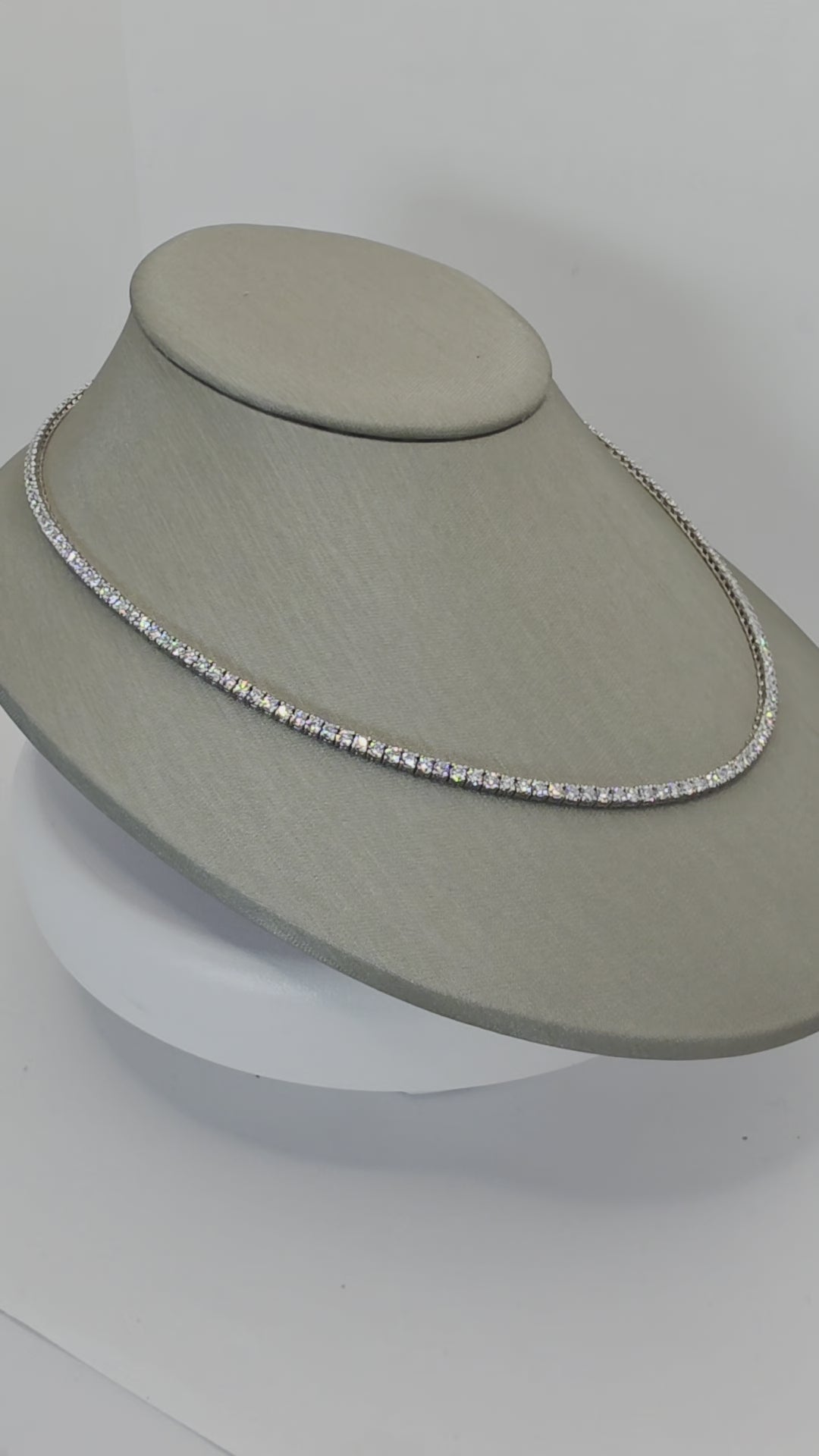 10.00 Ct D-E VS1 Round Lab-Grown Diamond Tennis Necklace, in white gold, 360 spin