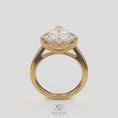 4.00 Ct E VS1 Heart Shape Lab Grown Diamond Solitaire Ring, in white gold, 360 spin