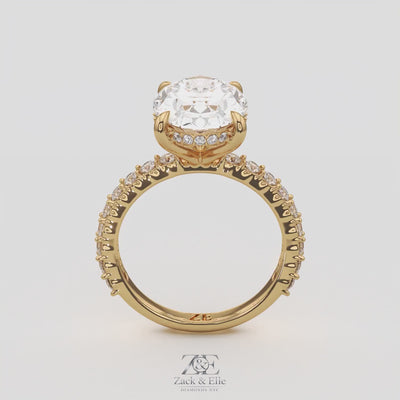5.70 Ct E VS1 Oval Lab Grown Diamond Halo Ring, in white gold, 360 spin