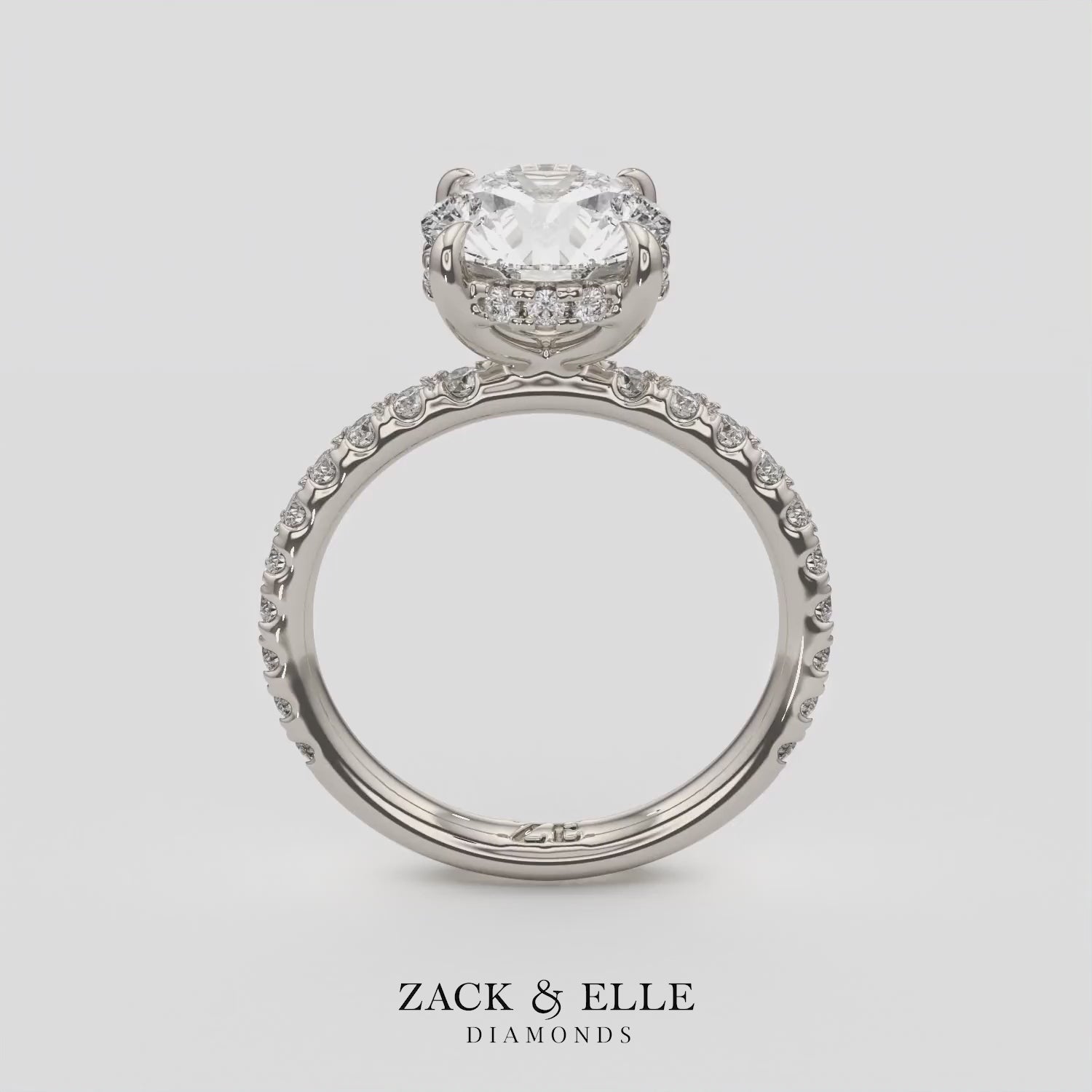 2.52 Ct D VS1 Round Brilliant Halo Diamond Ring, in white gold, 360 spin