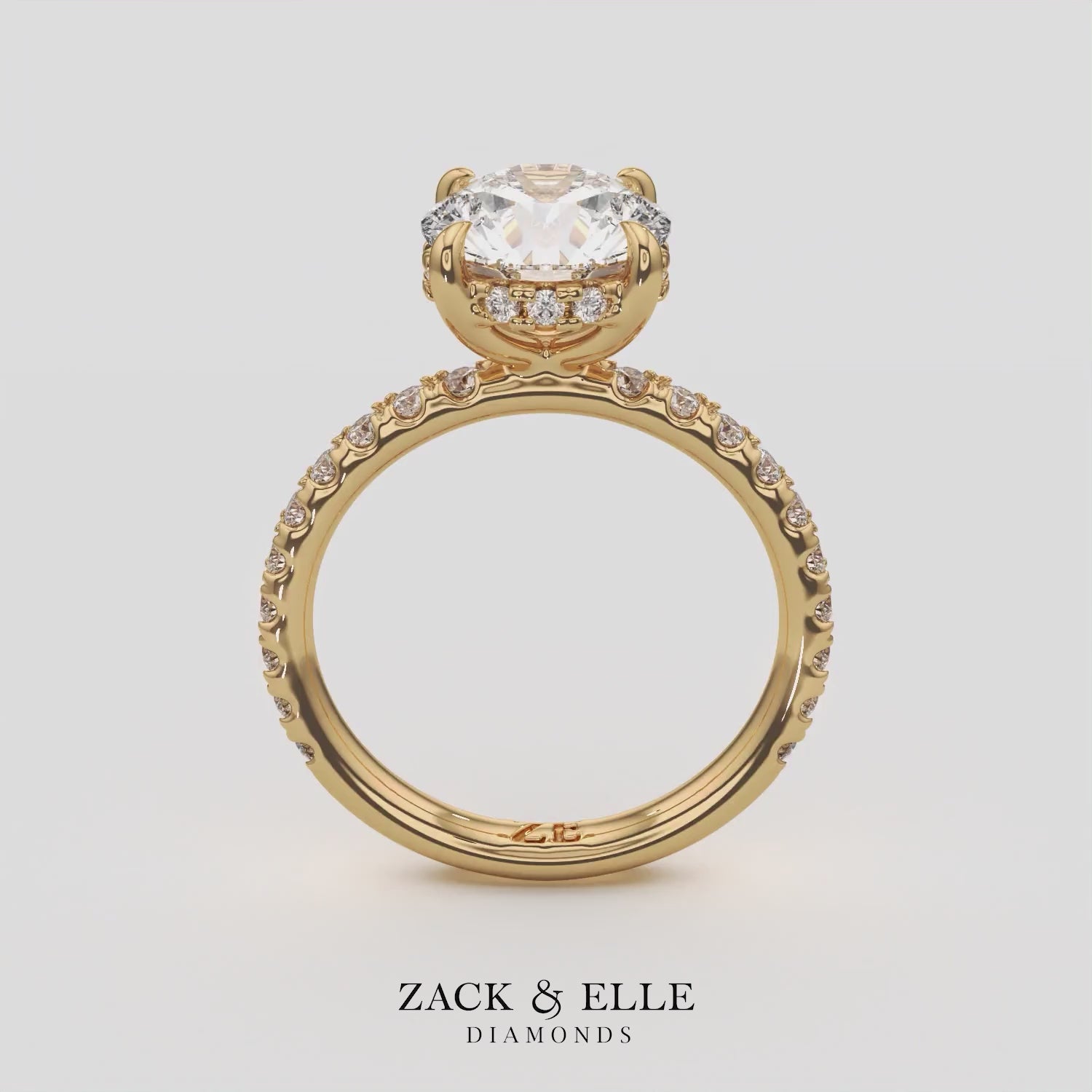 2.52 Ct D VS1 Round Brilliant Halo Diamond Ring, in white gold, 360 spin