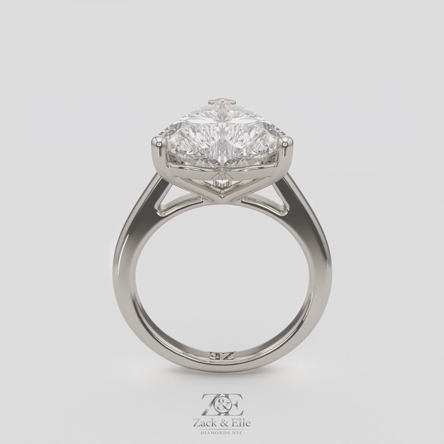 4.00 Ct E VS1 Heart Shape Lab Grown Diamond Solitaire Ring, in white gold, 360 spin