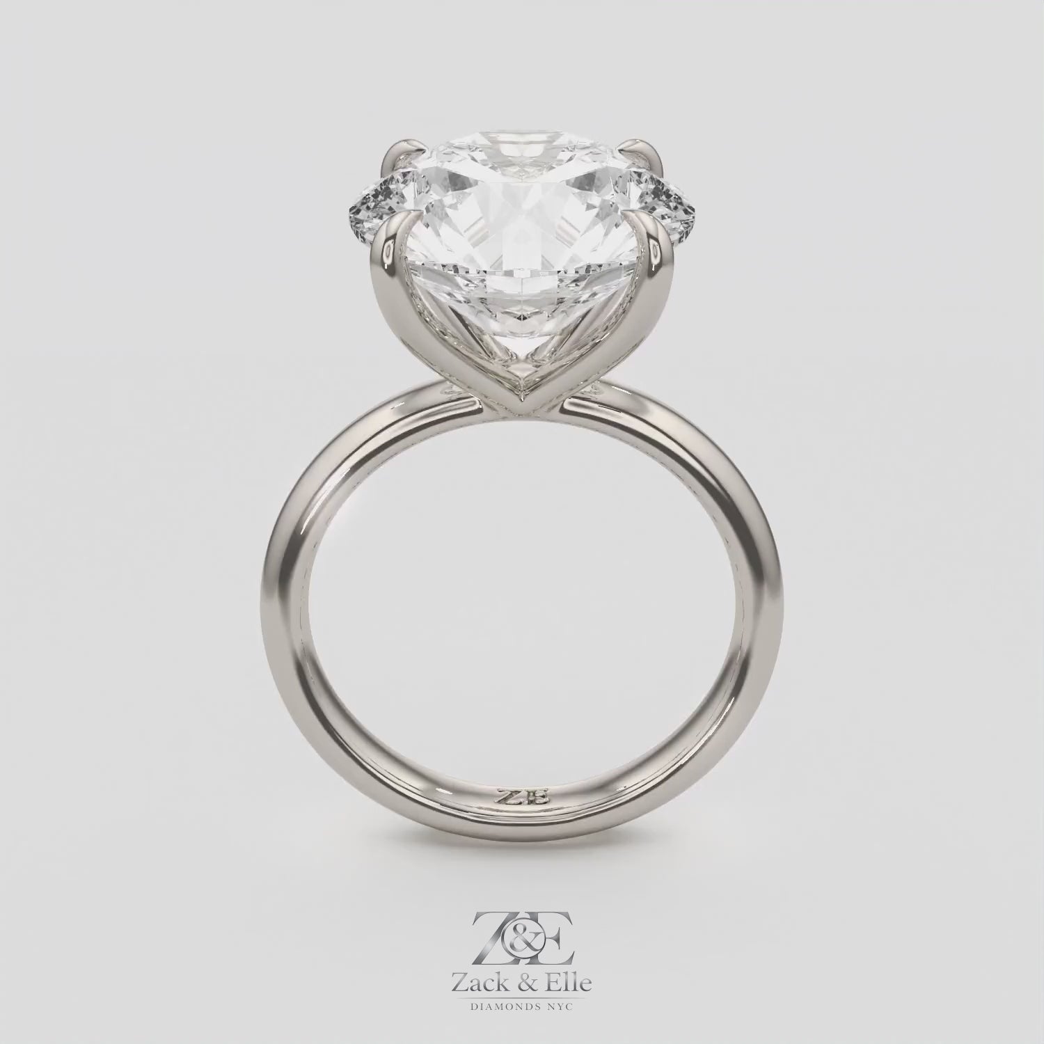 5.00 Ct E VS1 Round Brilliant Solitaire Diamond Ring, in white gold, 360 spin
