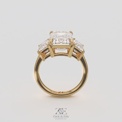 8.00 Ct E VS1 Emerald Cut Lab Grown Diamond Three Stone Ring, in yellow gold, 360 spin