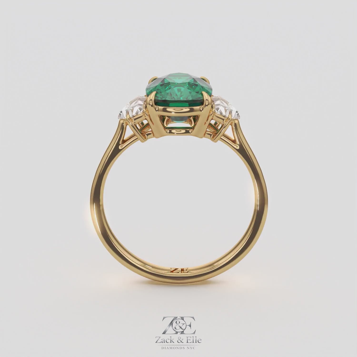 4.00 Ct Cushion Green Emerald and Diamond Three Stone Ring, in yellow gold, 360 spin