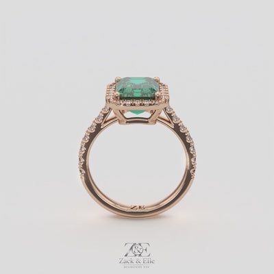 3.50 Ct Emerald Cut Green Emerald and Diamond Ring, in rose gold, 360 spin