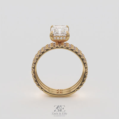 3.00 Ct E VS1 Radiant Diamond Halo Engagement Ring with Matching Band, in yellow gold, 360 spin