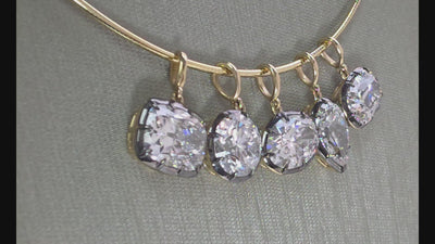 4.00 Ct E VS1 Cushion Lab-Grown Diamond Georgian Pendant, in yellow gold, 360 spin