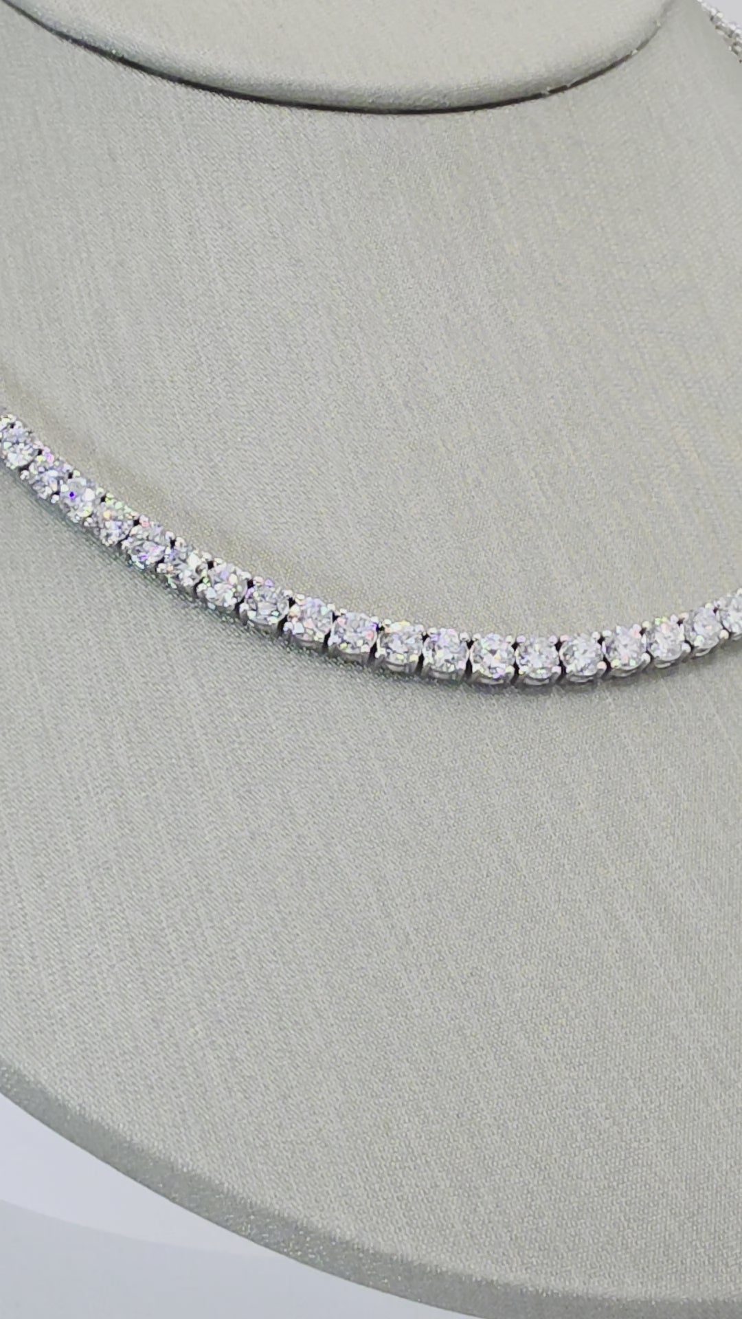 18.00 Ct D-E VS1 Round Lab-Grown Diamond Tennis Necklace, in white gold, 360 spin