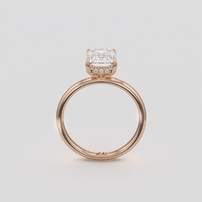 2.60 Ct E VS1 Emerald Cut Lab Grown Diamond Halo Ring, in white gold, 360 spin