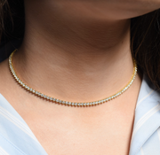 Round Diamond Three Prong Choker Necklace in Yellow Gold