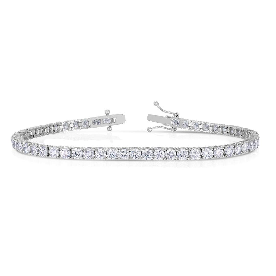 Tapered Four Prong Diamond Tennis Bracelet in White Gold